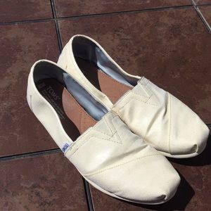 Cream color Toms